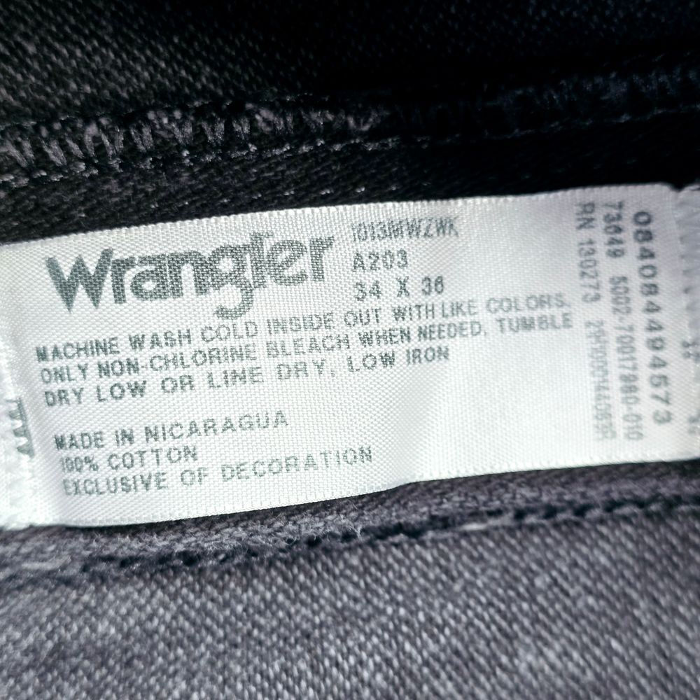 Vtg Wrangler Black Denim Straight Leg Jeans Men's 34x36 Classic Fit Casual Pants - Picture 3 of 9